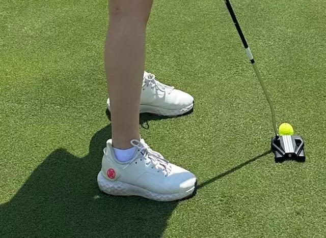 골프갈때 신었는데 너무 두껍지도 얇지도 않고
