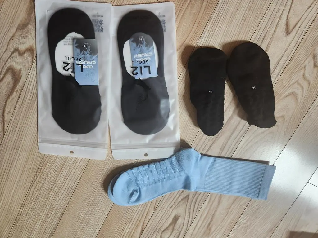 바느질 이음개도 없고 부드럽고 쫀쫀하여 땀 흡수도 잘 되고 정말 나무랄 때가 없습니다