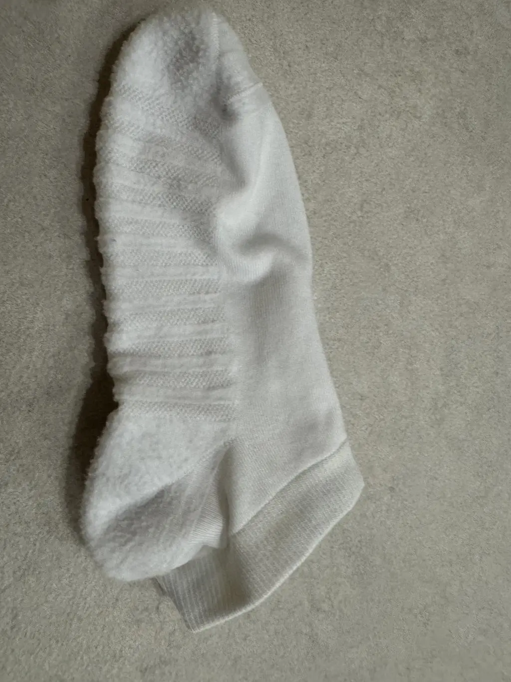 시원하고 도톰하고 편합니다 가성비 좋습니다