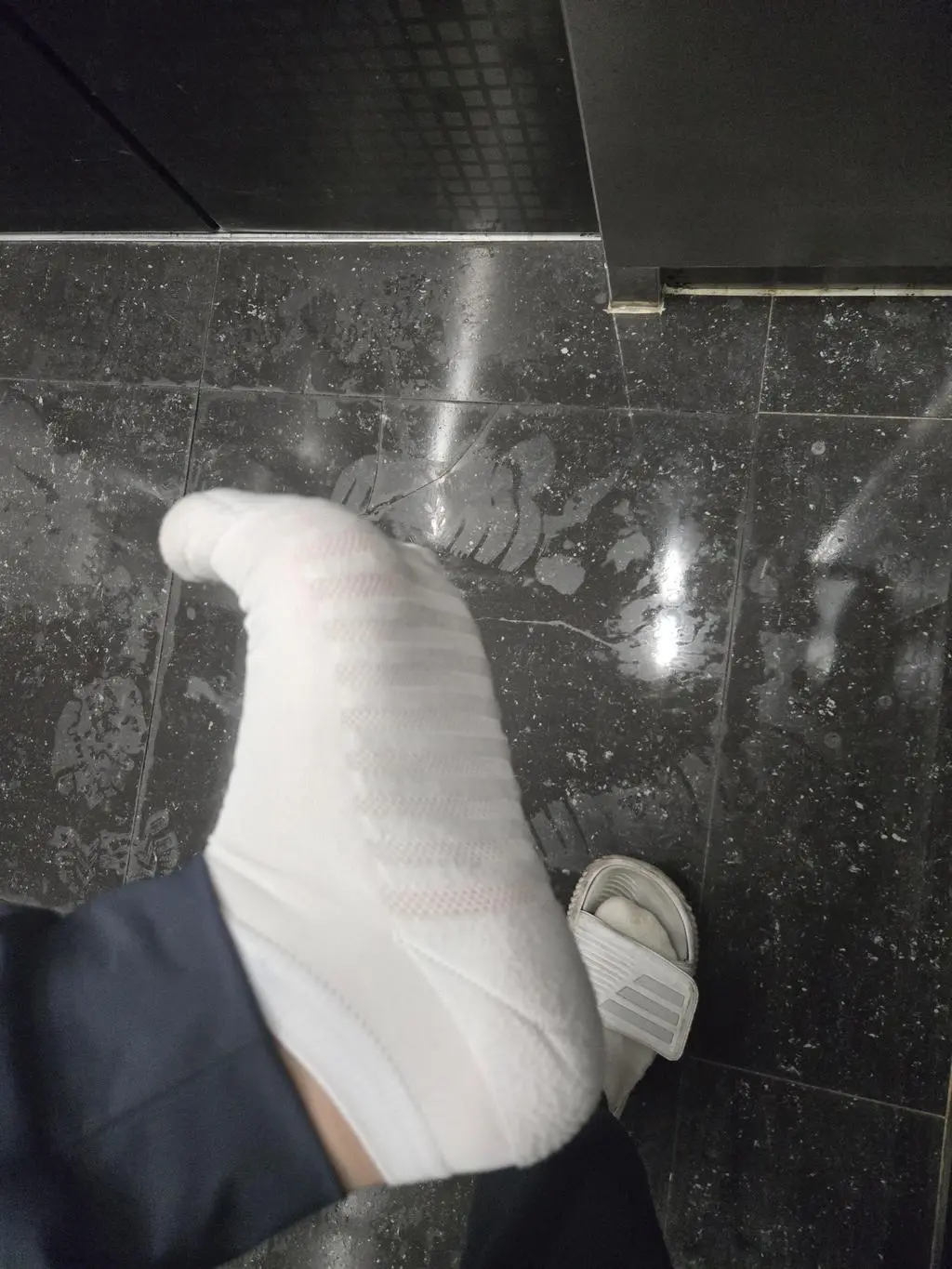 진짜 좋아요 편하고 족저근막에 제일 좋을듯