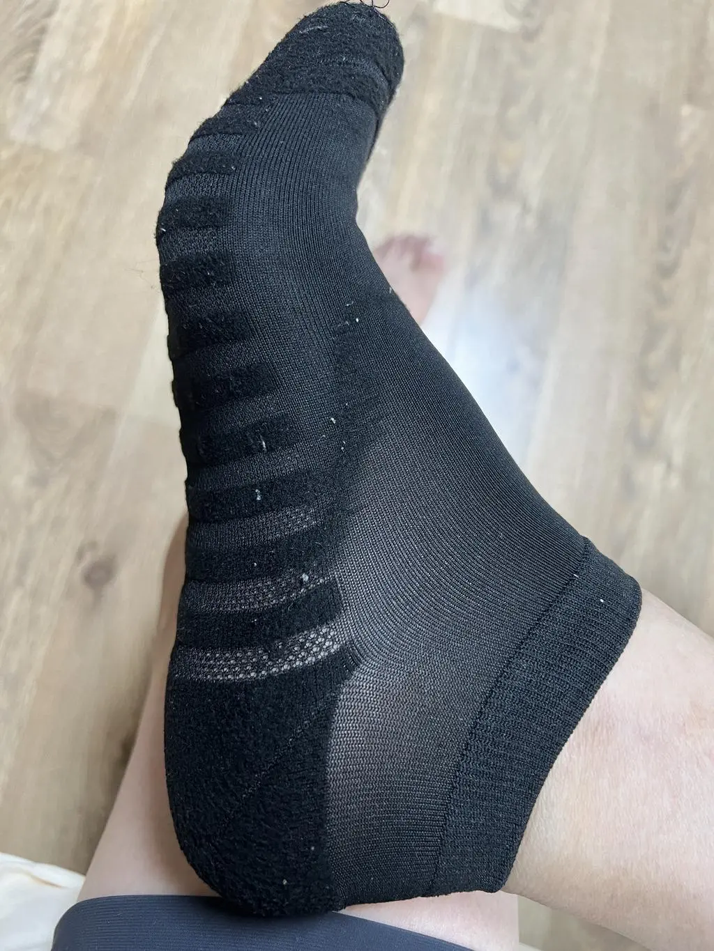 세상편한 양말. 가격부담되지만 세일찬스로 득템. 두꺼운 양말 이제 필요없어요. 도톰하