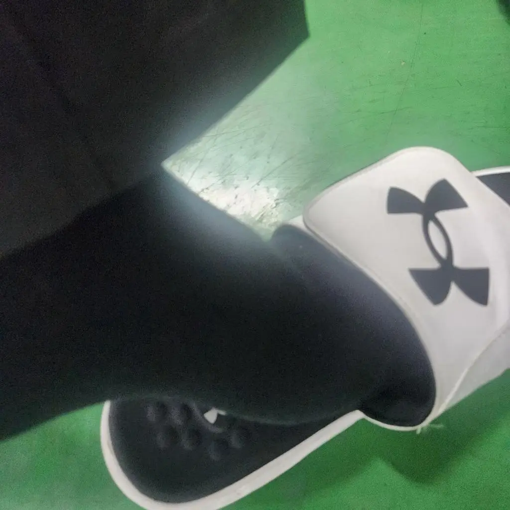 정말인생양발이 될듯합니다. 다른 제품들은 목이 금방늘어나고 하는데 이제품은 그렇지