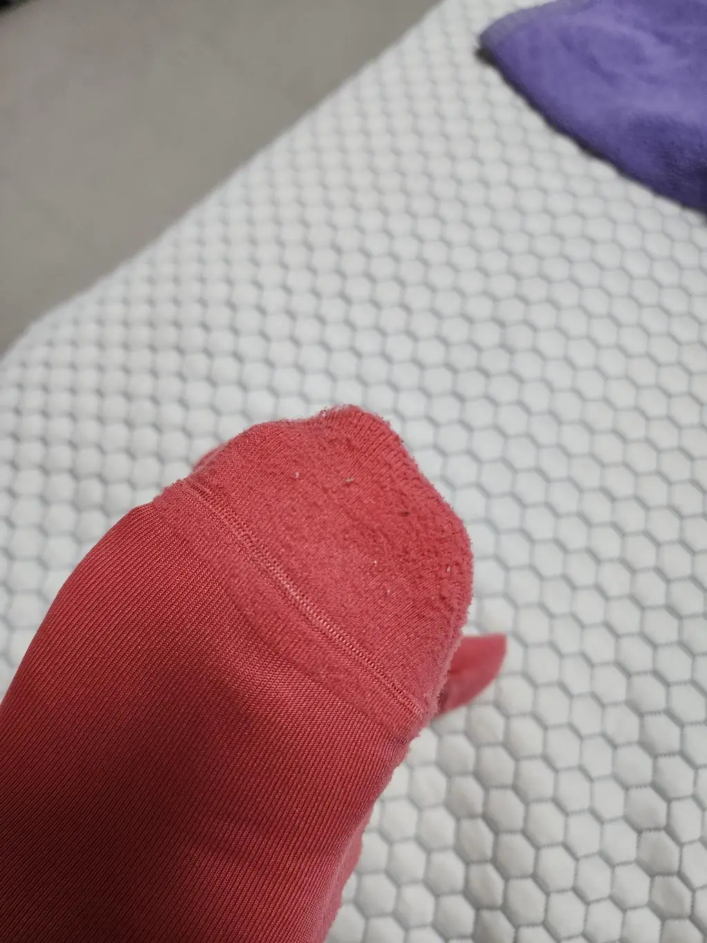 처음 신었을때 부드럽고 너무좋았습니다.
