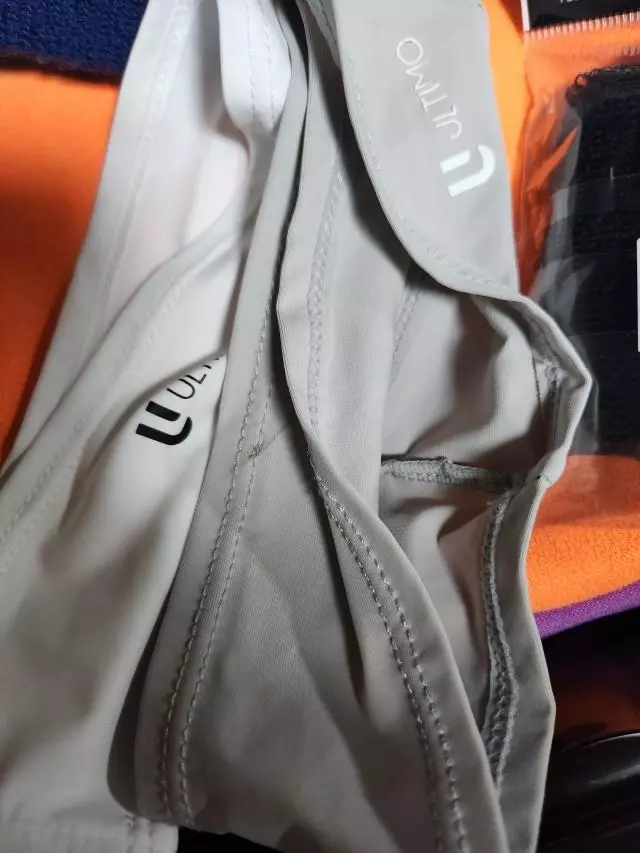 가볍고 잘 마르고 부피작고 편해요~
