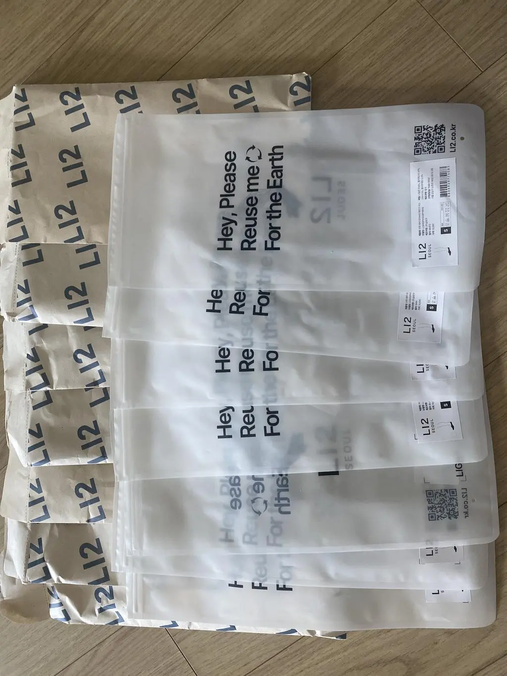 발에 닿는 촉감이 참 좋습니다. 
