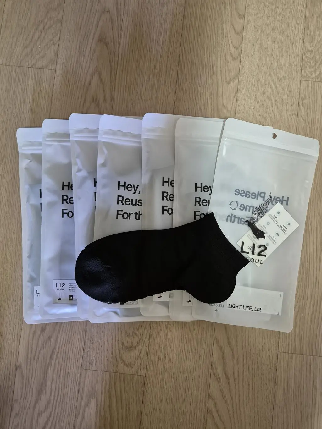 별 기대 없이 구매 했는데 발이 편하네요
