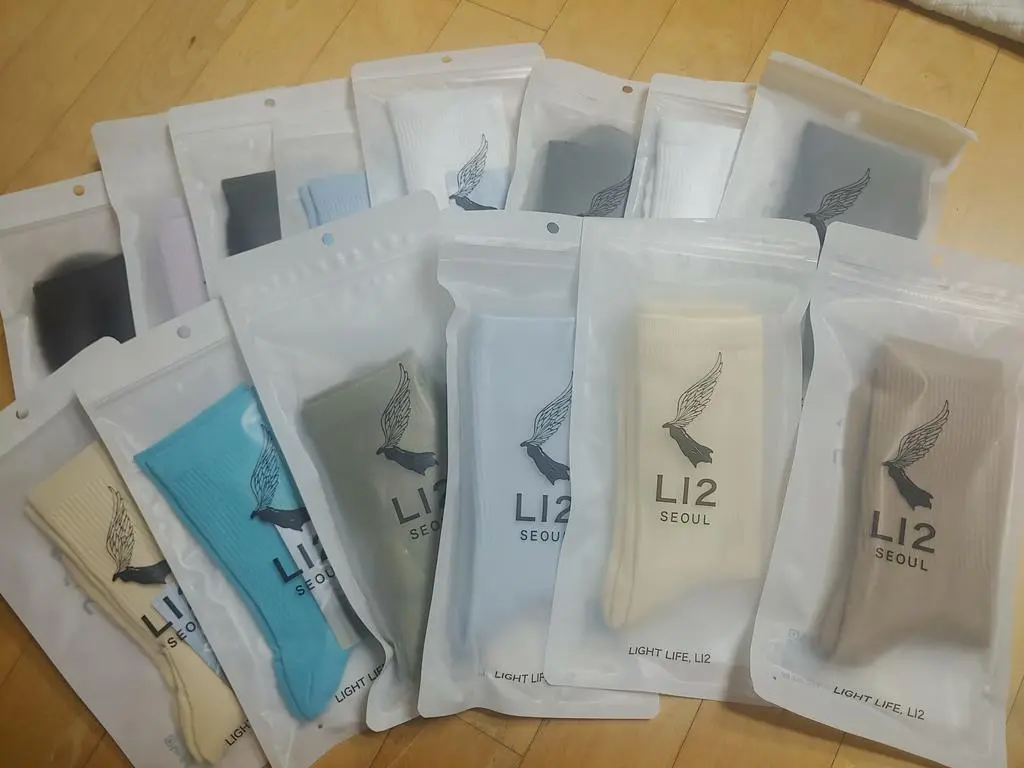 감사제를 맞아서 엄청난 할인혜택에 양말에 큰돈쓰지않는데 깊은 고민 끝에 질러버린 리