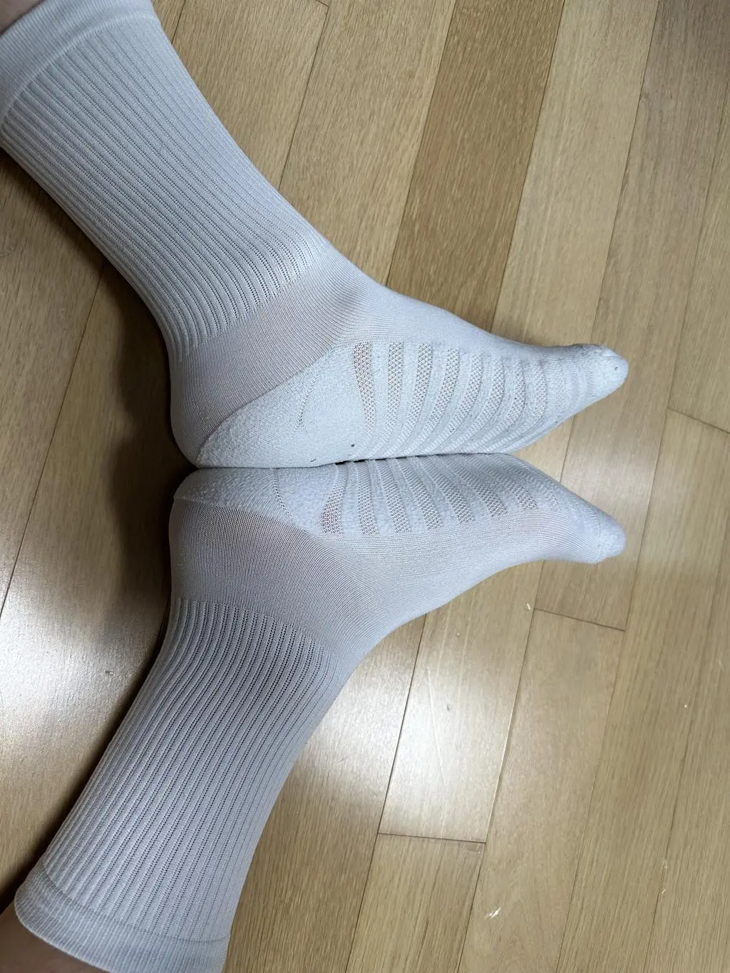 실제로 신어보니까 더 사야될거같네요^^