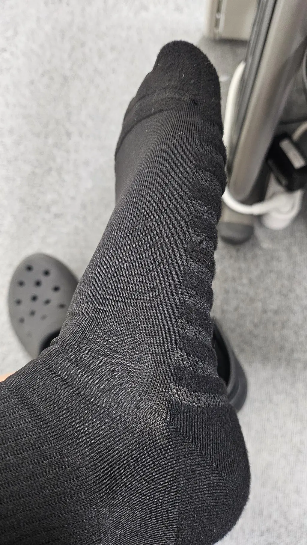 남편사줬는데 하루종일 구두신고있어도 땀이 덜차서 좋다고 하네요