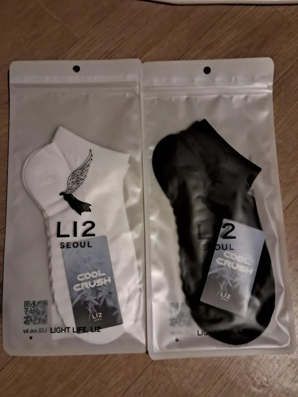 우연히 알게되서 구매했는데 광고대로 발이 편한것같아요 흘러네리지도 않고좋은것같아