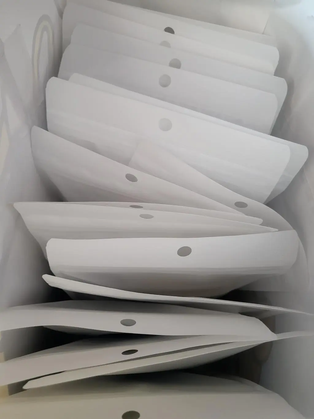 전 양말을 너무 좋아해서 길가다 이쁜 양말은 다 사서 쟁여두는데 여기 양말 접하곤 다