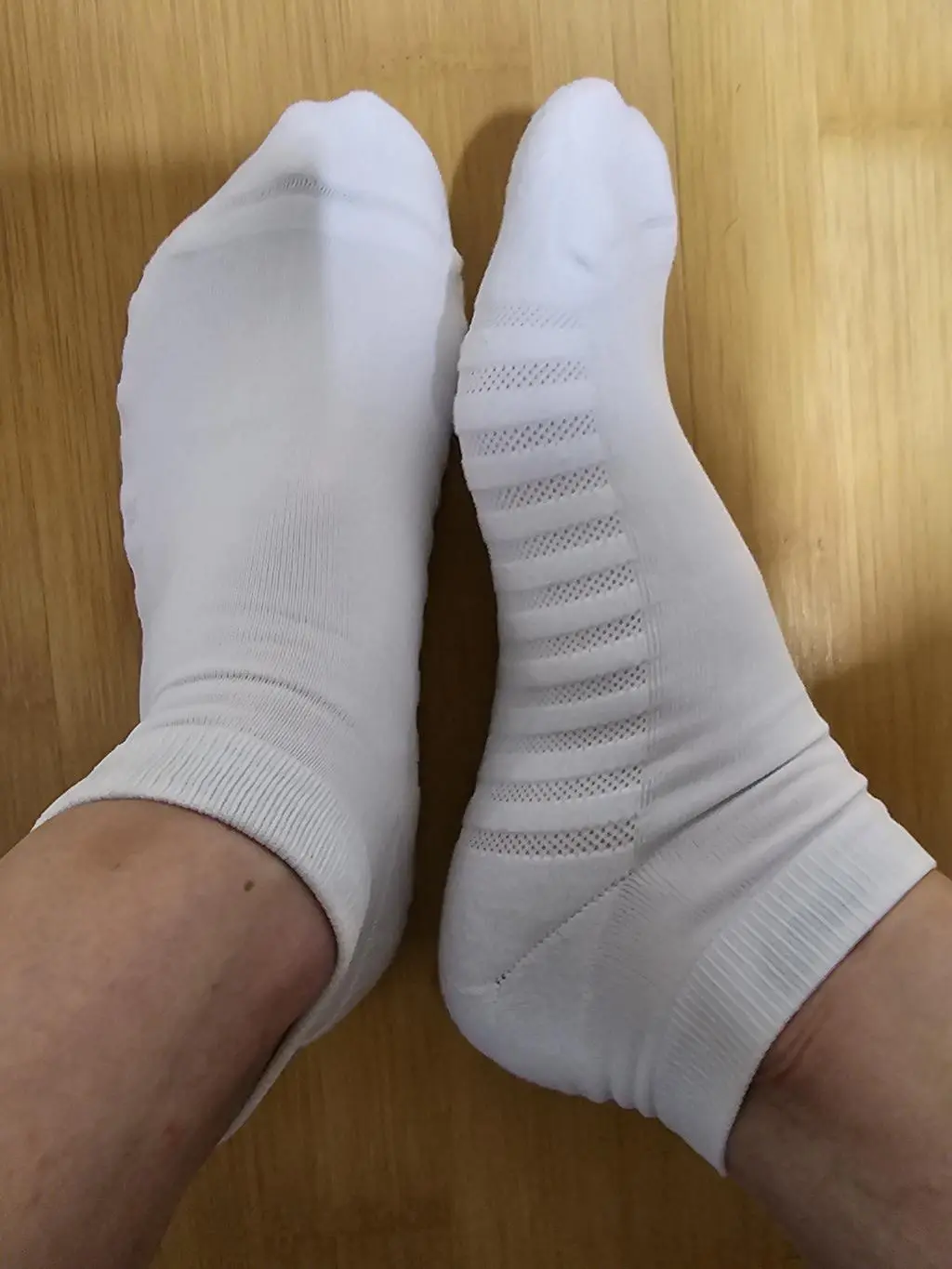 발에 열이많아서 구입했습니다
