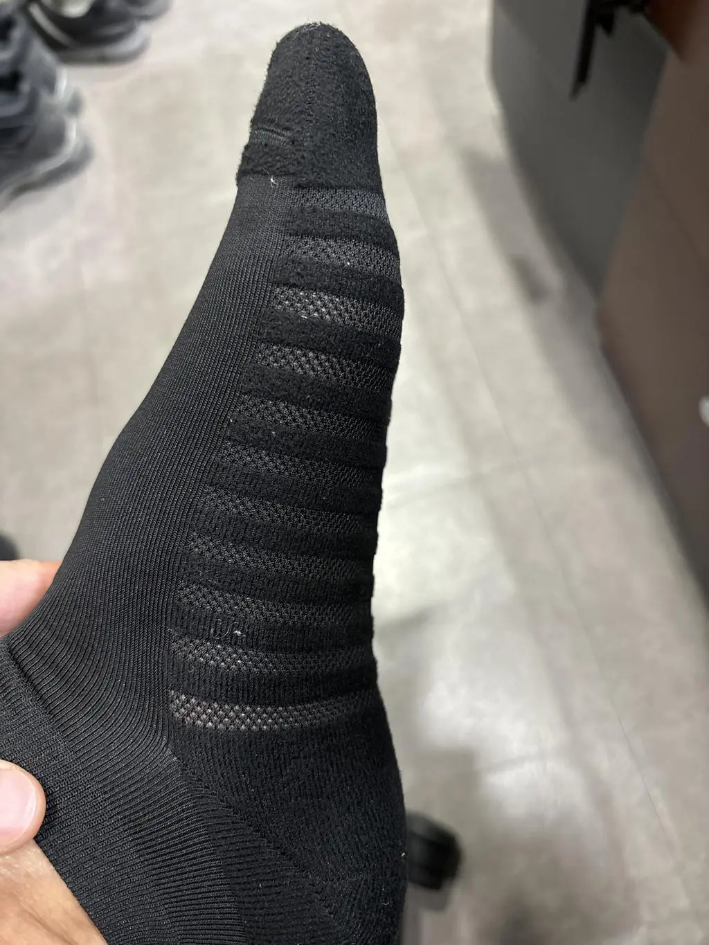 이거 신어보니까 다른 양말 못 신겠어요