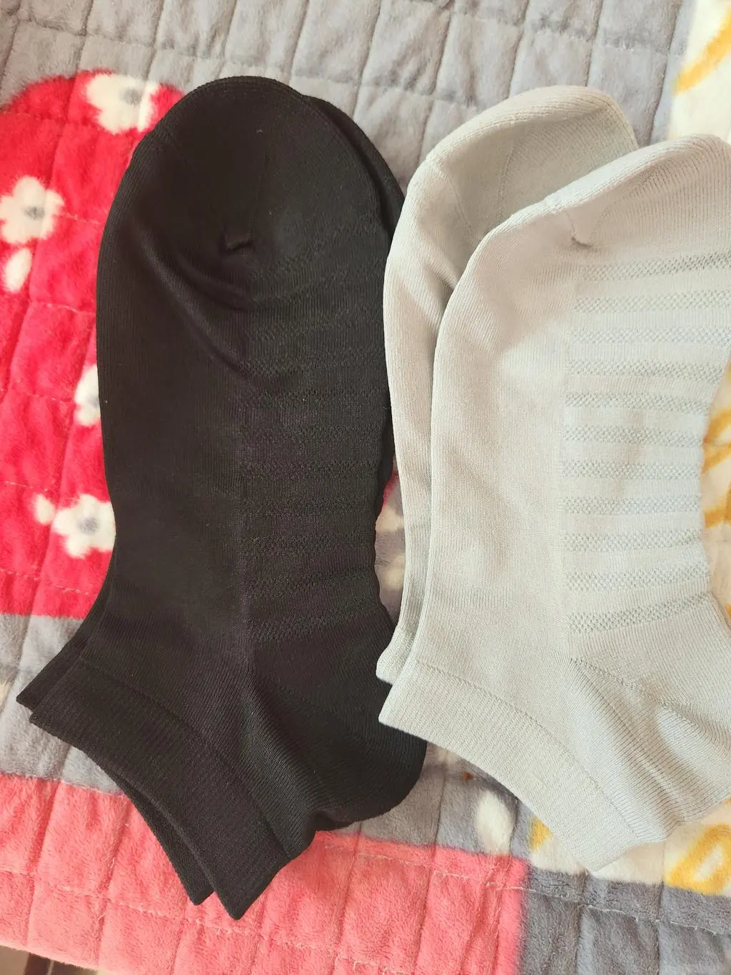 다른곳에 양말 많이 신어 보았는데   현재는 여기에 정착중이네요
