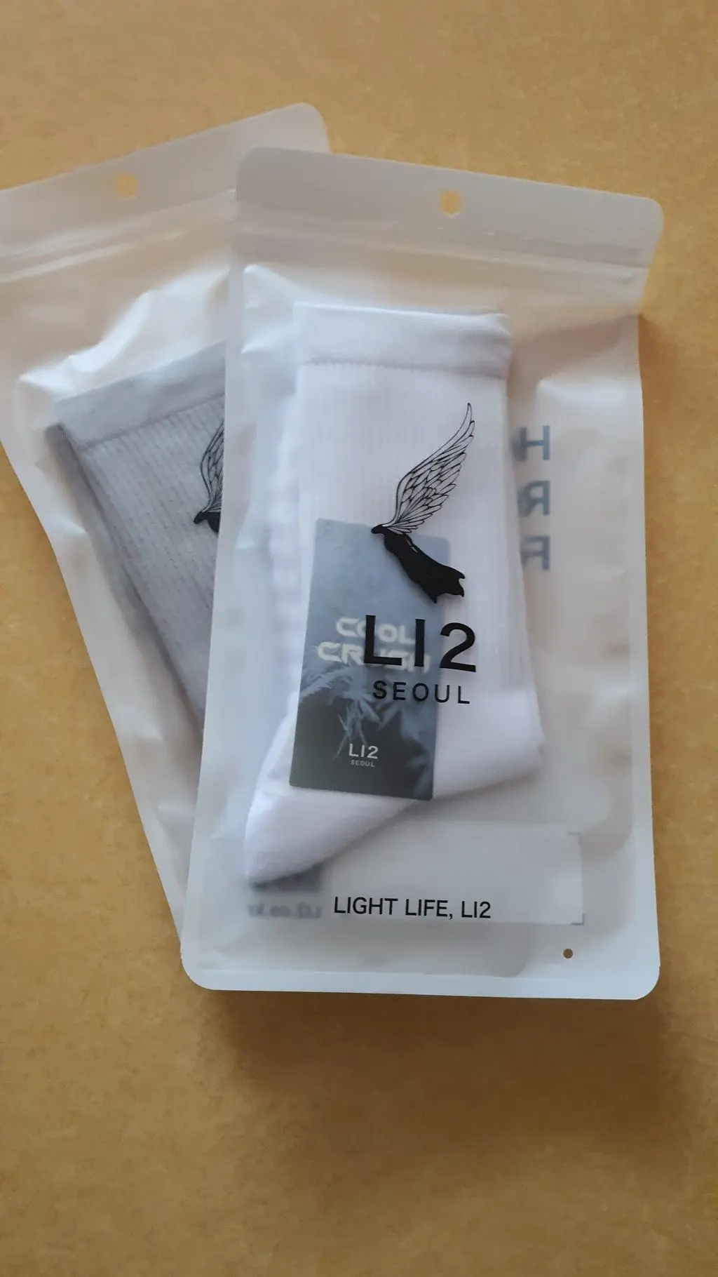 데일리랑 에어리커버리  둘다 구매해서  착용해 봤는데  저는 에어 리커버리가  발을 감