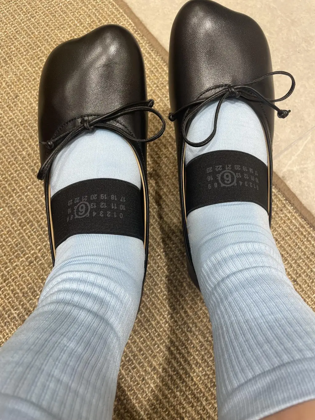 땀이 많아서 양말을 하루에도 듀개씩 갈아 신고 햇는데 신세계를 만났네요 양말 유목민