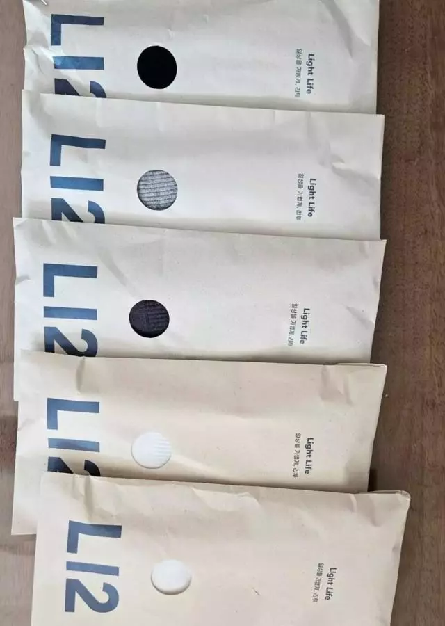 사계절용 양말을 신어보고 너무 만족해서 겨울용을 구매해 봤어요 함 신어보니 포근하고