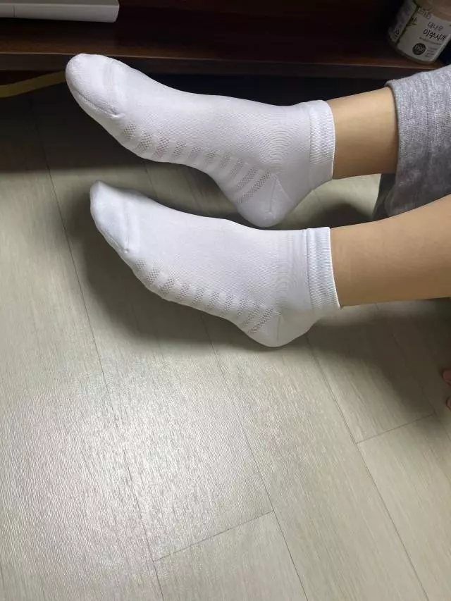 족저근막염이 있어 주문했는데 생각보다 쿠션이 많지 않은거 같아요 ㅠㅠ
