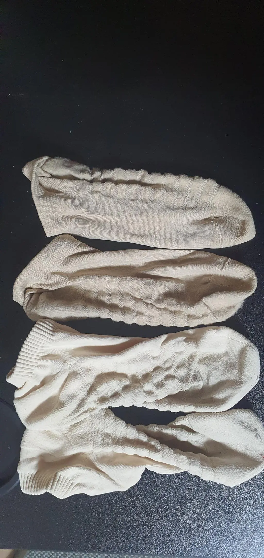 몇달전 주문한 것과 사이즈하고 재질이 달라졌네요
