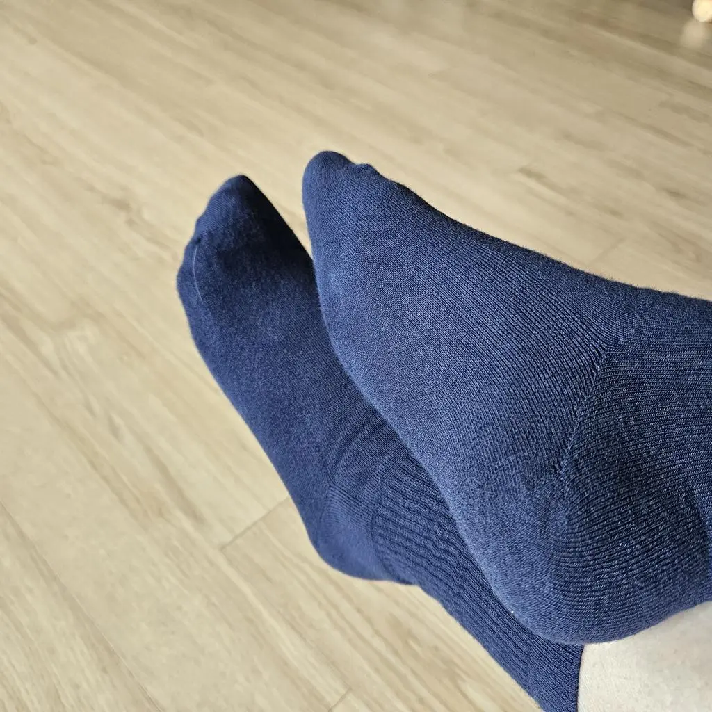 족저근막염으로 발이 너무 불편해서 리투광고 계속뜨길래 주문해봤어요
