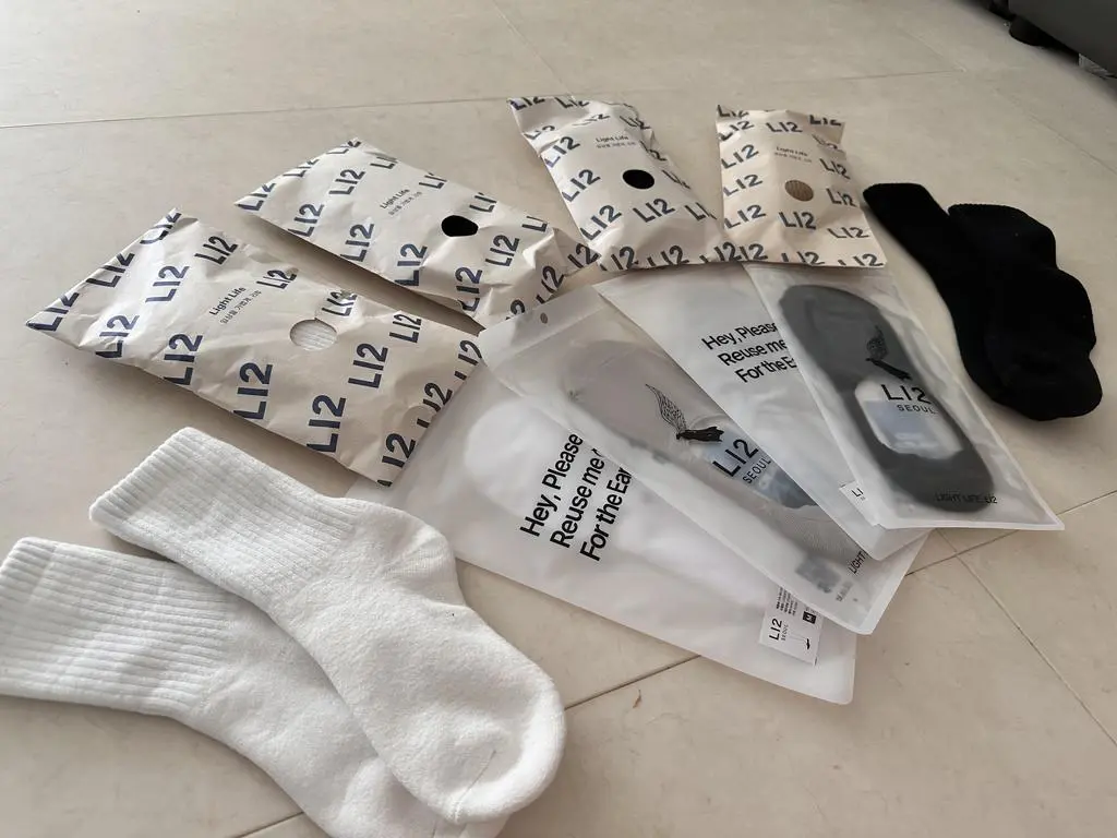 아직 겨울이아니라 방에서 착용해봤는데 타사 양말과 다르게 폭신함에 포근함까지 있어