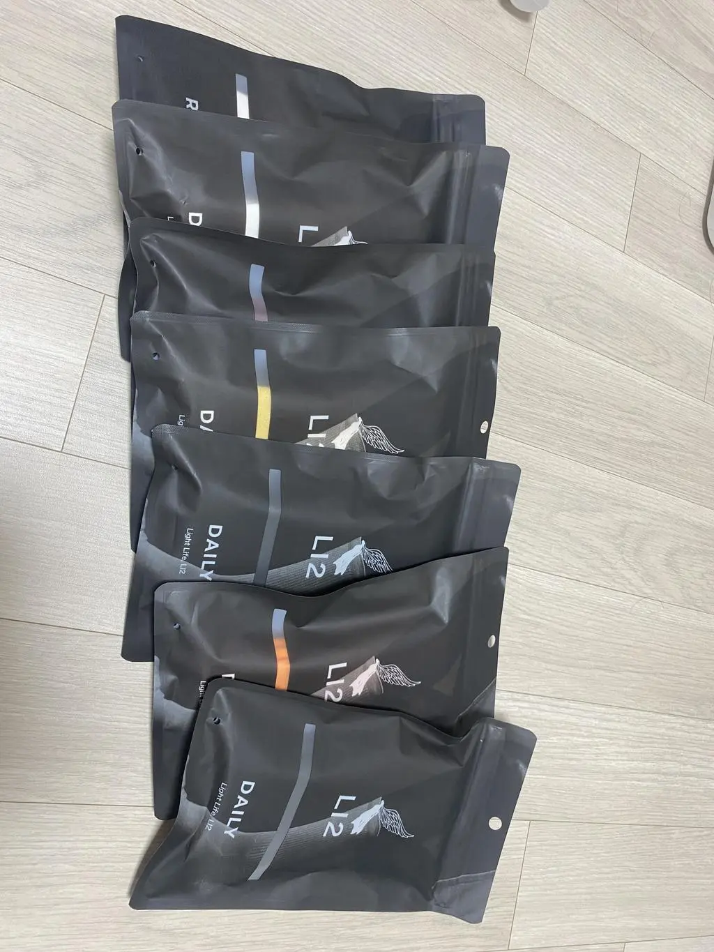 발사이즈 정확히 260mm S사이즈 딱 맞습니다.
