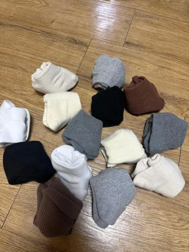 쫀쫀하고 컬러들도 이뻐요 또 구매하려구요
