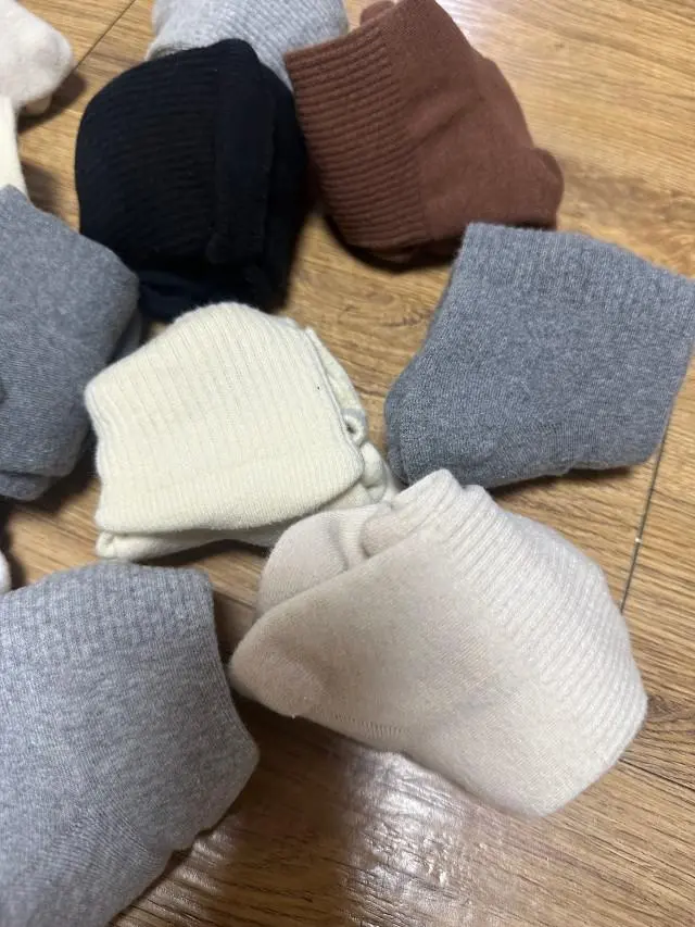양말이 쫀쫀하고 튼튼해요 다른 컬렁도 또 구매했어요
