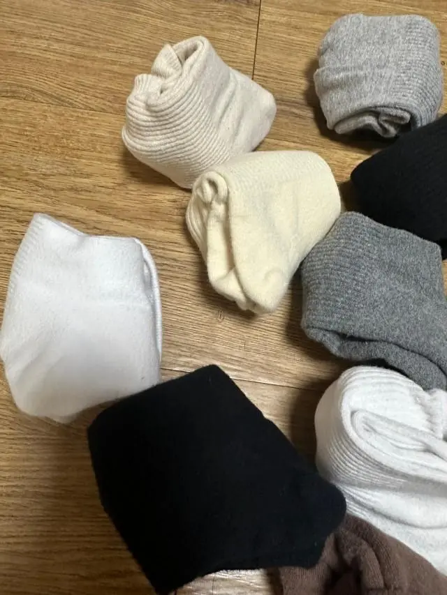 양말이 쫀쫀하고 튼튼해요 다른 컬렁도 또 구매했어요
