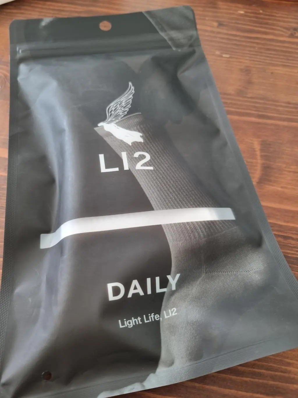 제가 찾던 양말이네요. 양말은 좋은거 신어야한다는 생각입니다. 가격이 착하면 더더 좋