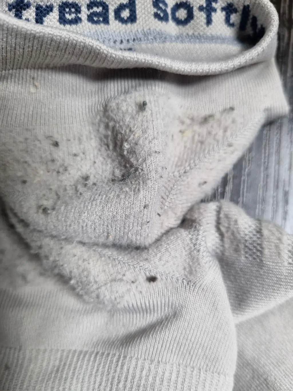 편하고 잡아주는 느낌은 좋은데,,,.
