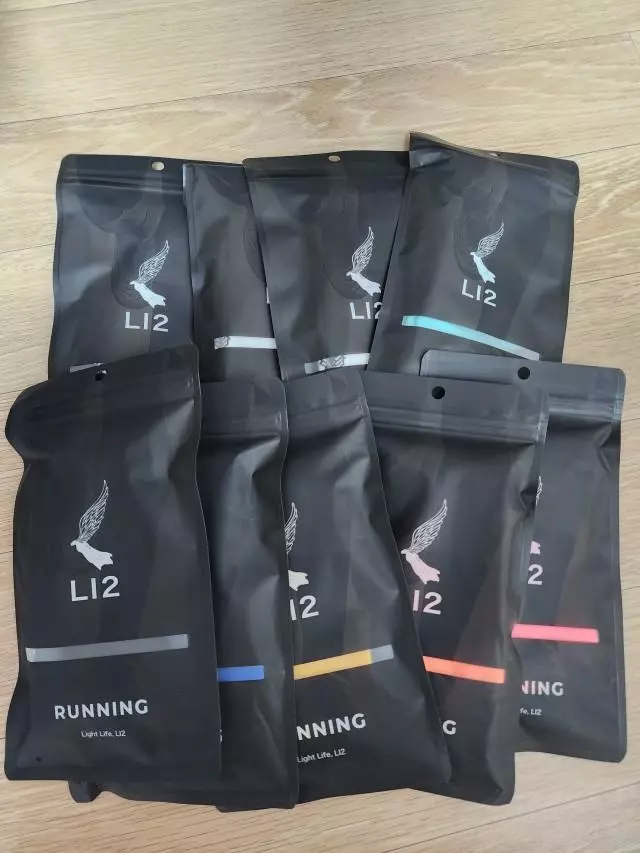 빠른 배송 감사합니다 양말 잘 신을게요
