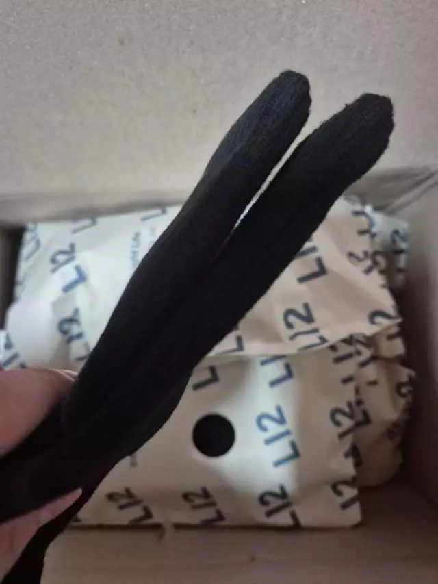 제가 찾던 도톰 양말입니다.
