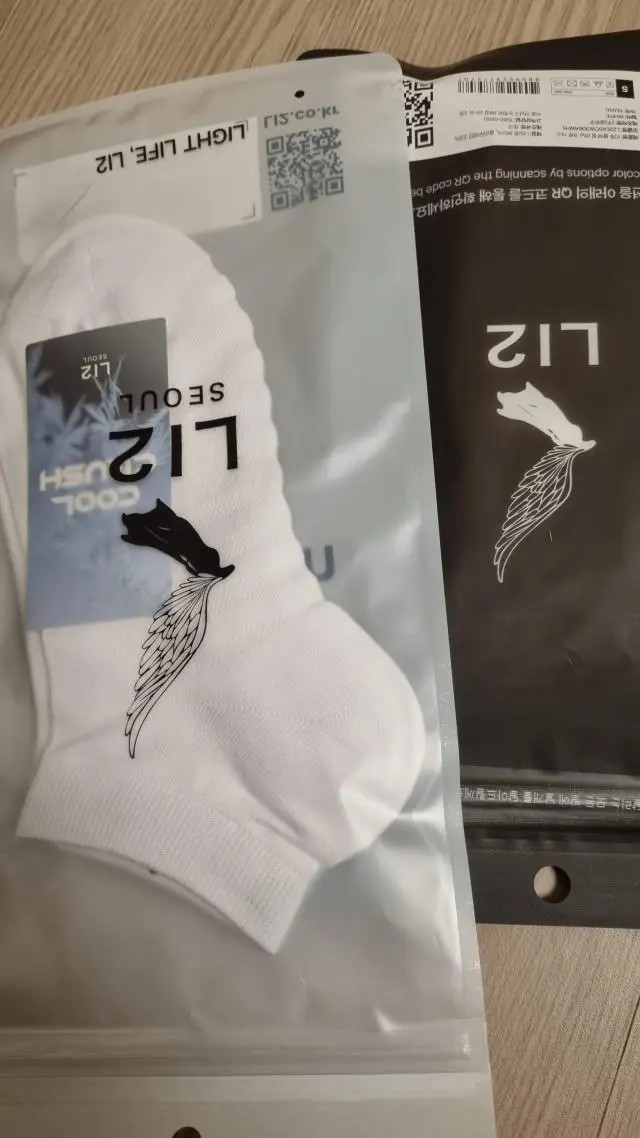 걷고 뛰고 할때 쿠션이 필요하고 발문제가 많아 구매해봤어요
