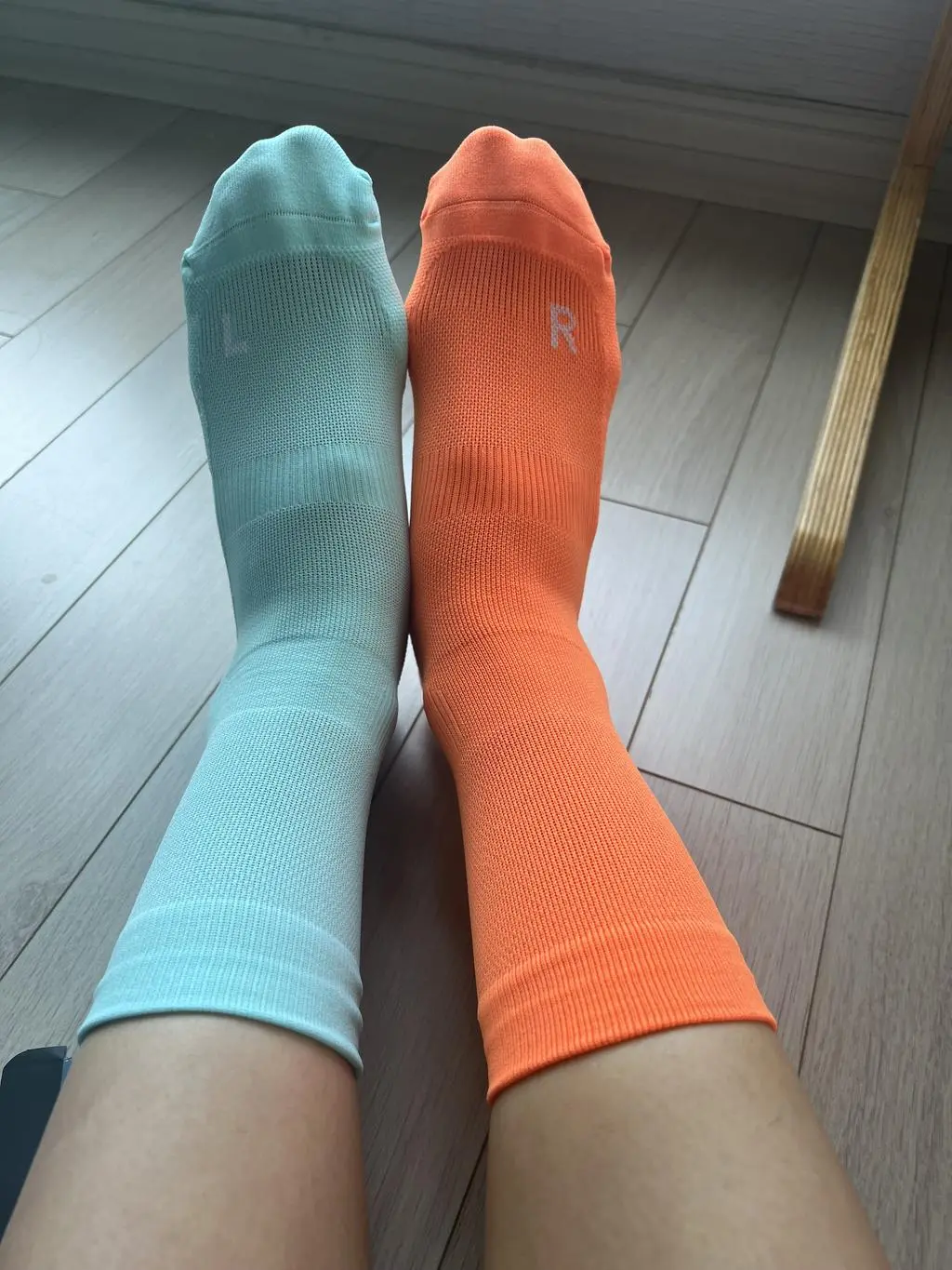 런닝용 양말 처음 사보았어요
