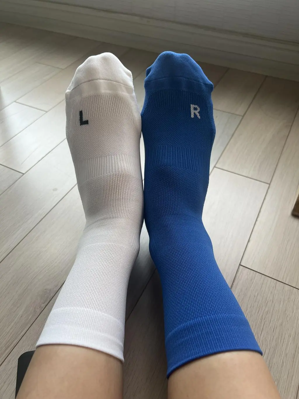 런닝용 양말 처음 사보았어요
