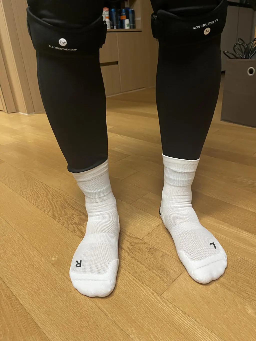 혹시 몰라서 3켤레만 구매했는데 좋아서 추가 구매하러 왔어요 러닝할 때 발 전체를 잡