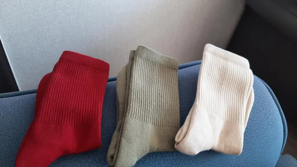 발이 편안합니다. 색깔도 이뻐요.
