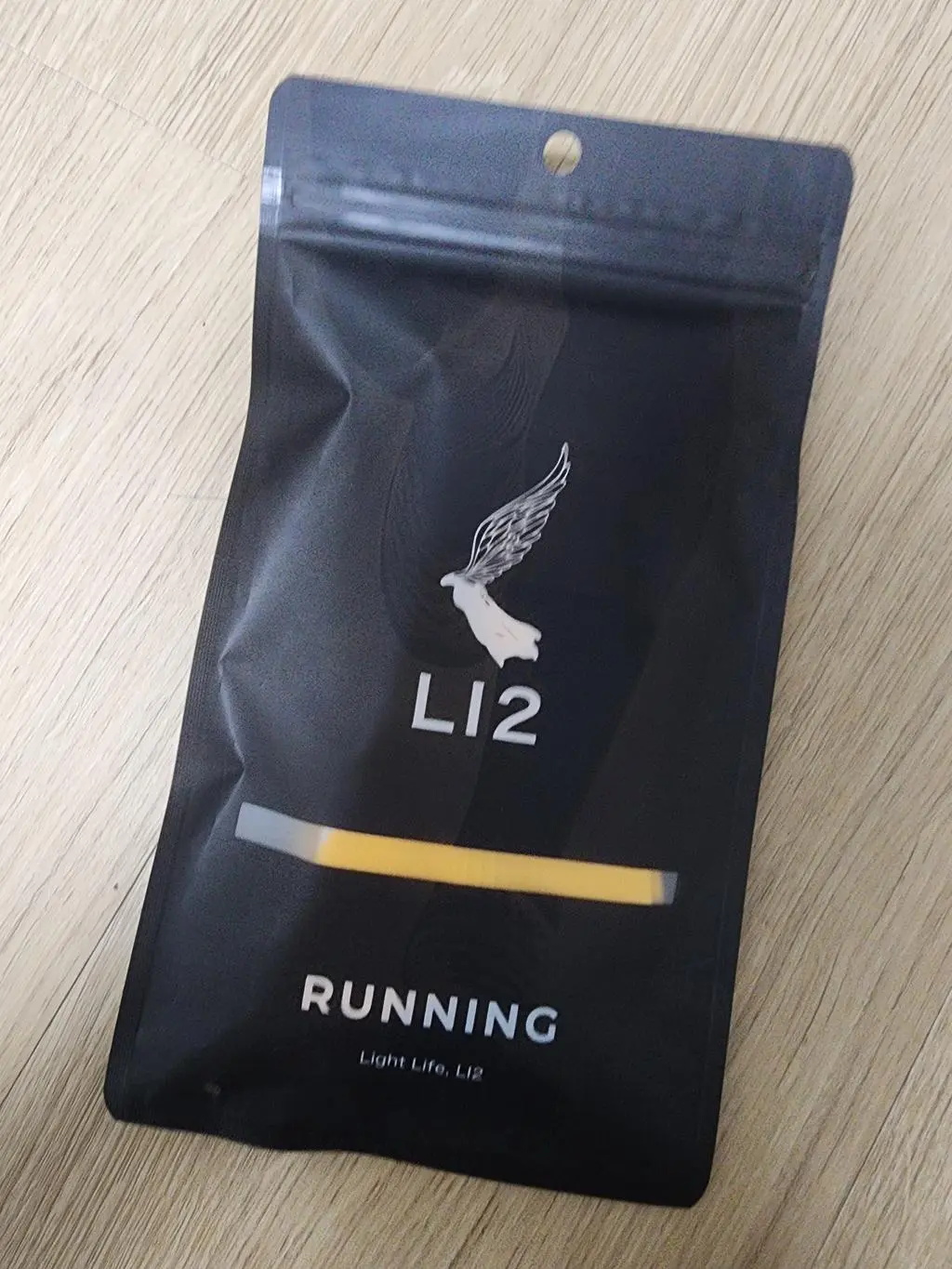 이제 조깅 양말이 없어서 구매했습니다! 기본 양말 신고 뛰는거보다 훨씬 좋아요!