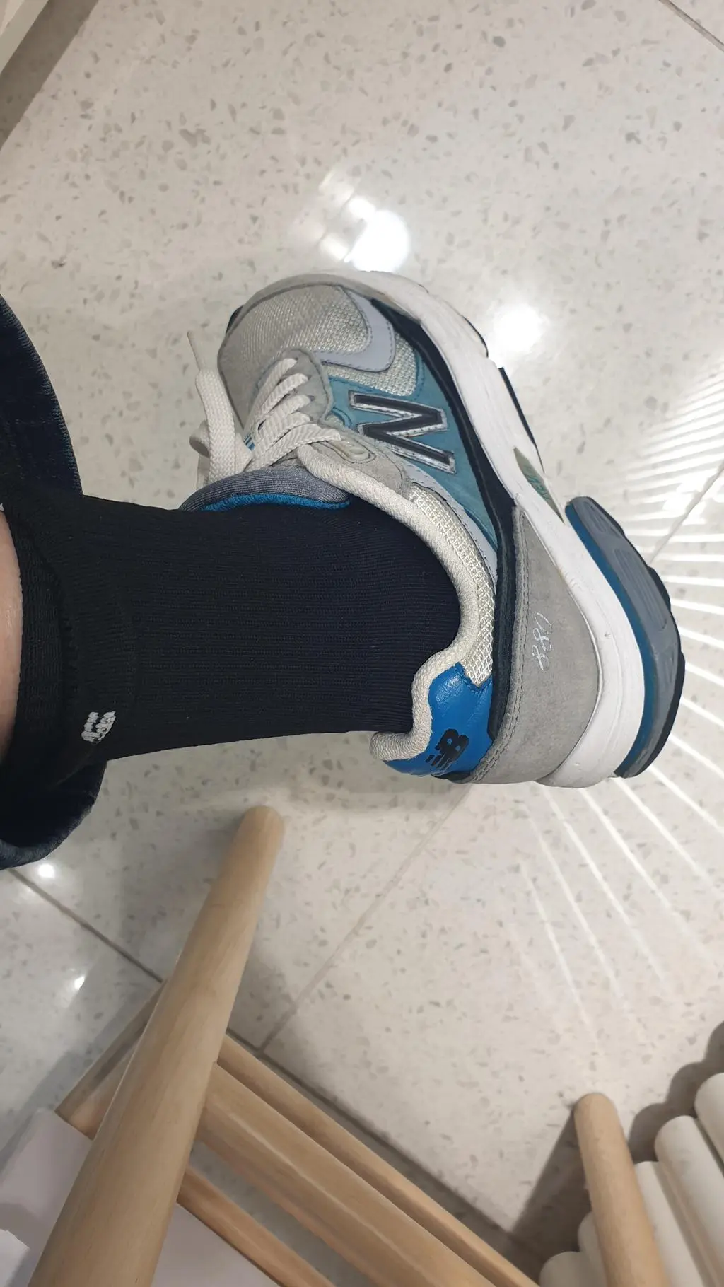 하도 광고가 많이 떠서 반신반의하면서 주문해봤습니다 주로 서서 일하는일을 하다보니