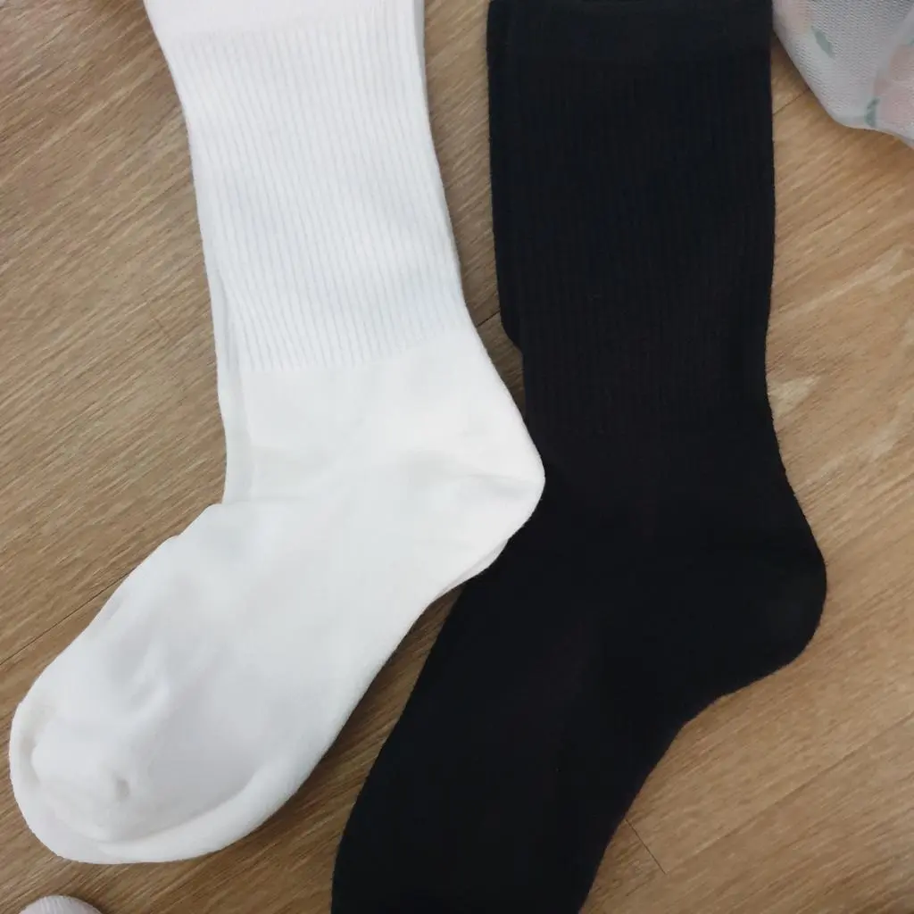 쫀쫀하니 좋네요 발바닥이 쿠션이 있어서 좋은데
