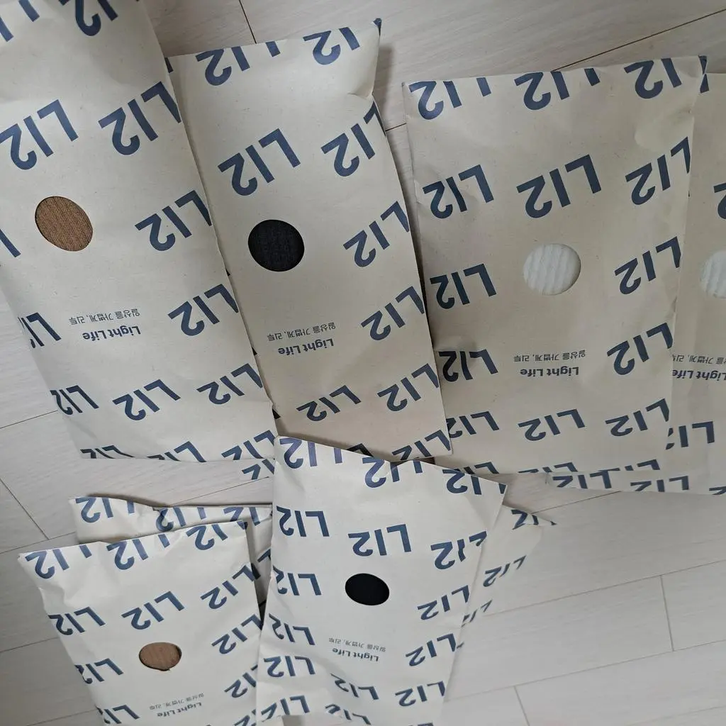 리뷰많은 이유가 있는것같아요 이것저것 신어보는데 리투 정착하면될 것 같아요! 소재도