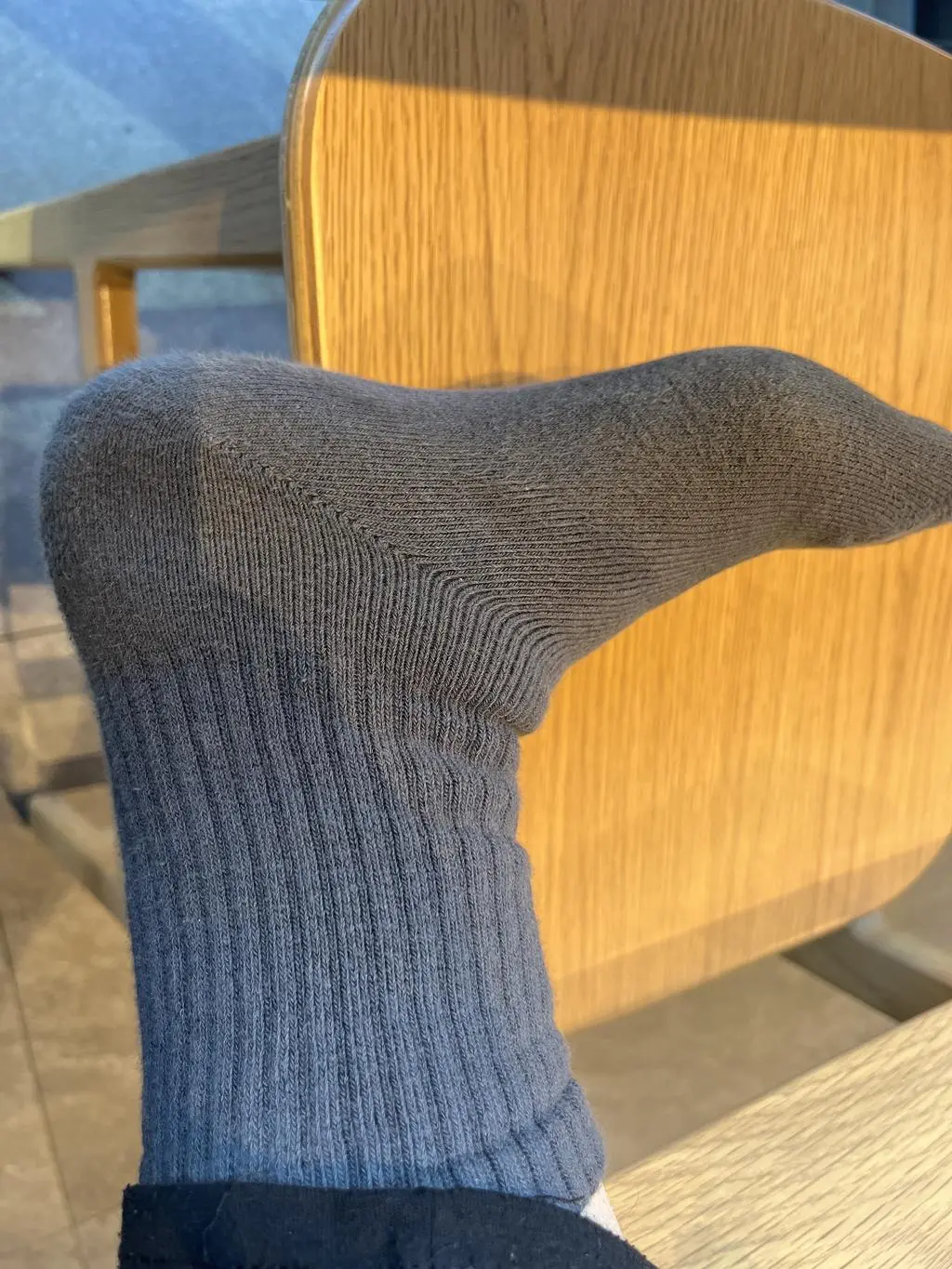 많이걷는집업인데 발바닥이 안아파서 또 구매 할려구요 할인가격에 잘샀어요^^