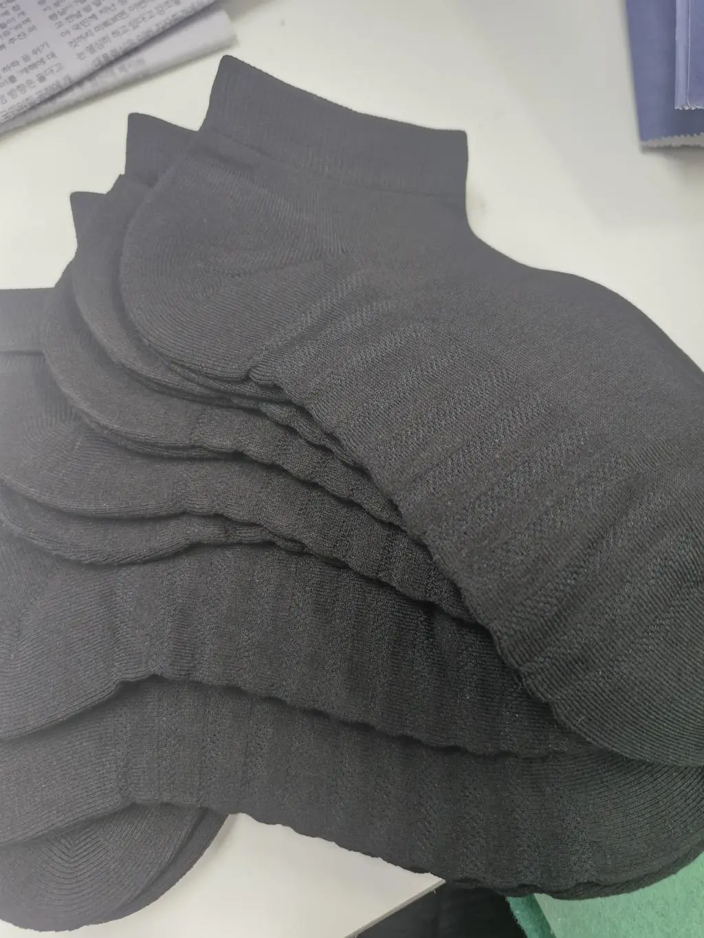 먼저 신어보고 좋아서 하루종일 서서 일하는 아들을 위해 추가 구입했는데  아들도 만족