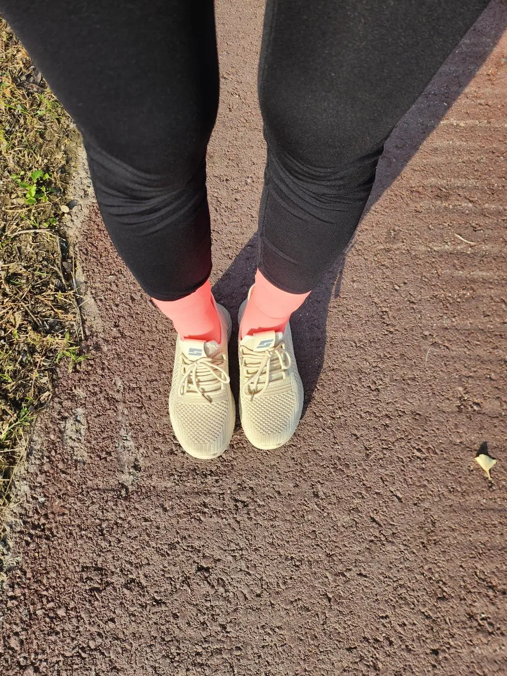 초보러너, 기존 양말을 신고 달렸더니 미끄러지고, 발바닥이 너무 아프더라고요. 인스타