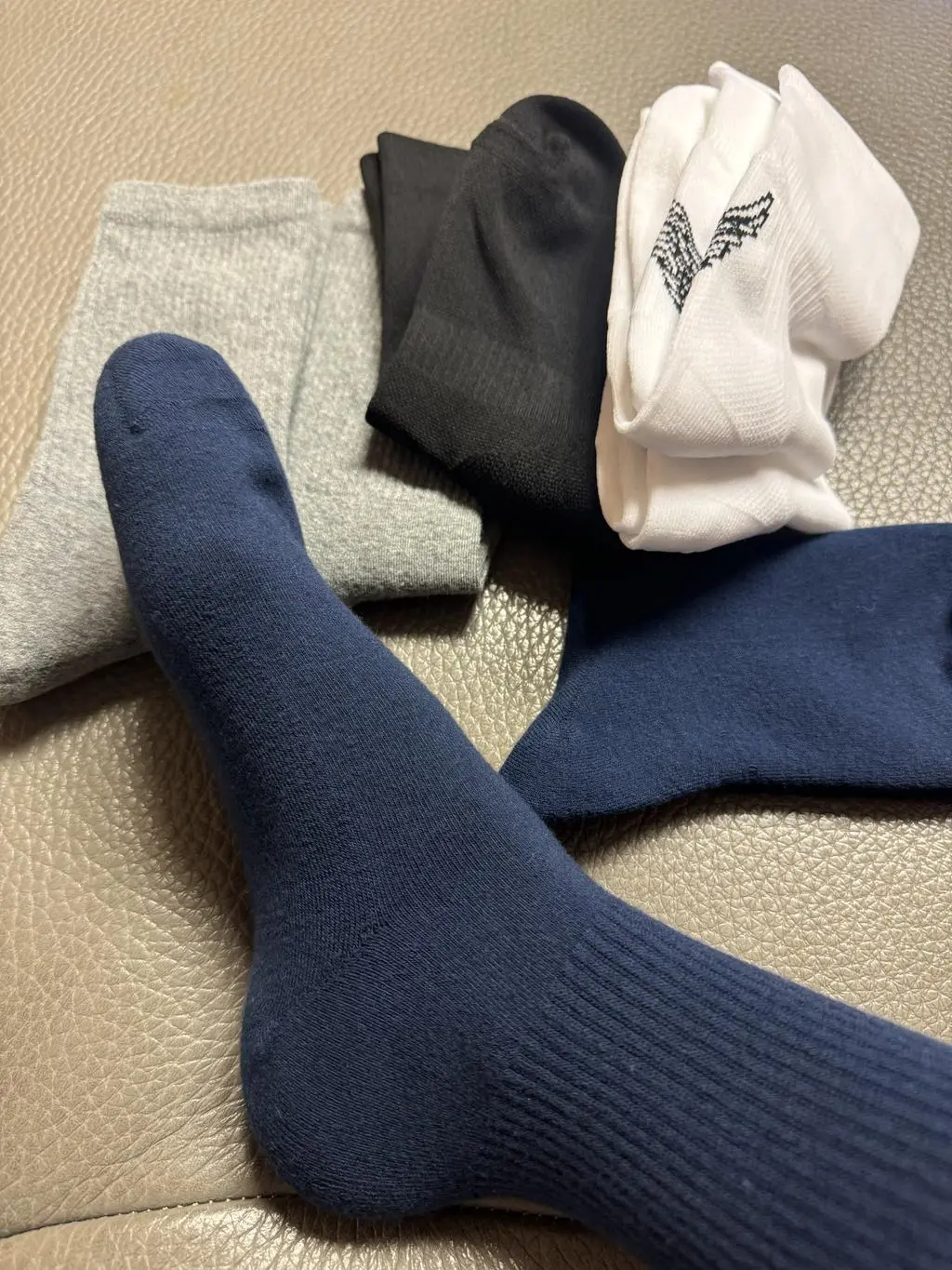 인스타 광고보고 속는셈치고 한번 사보자 했는데
