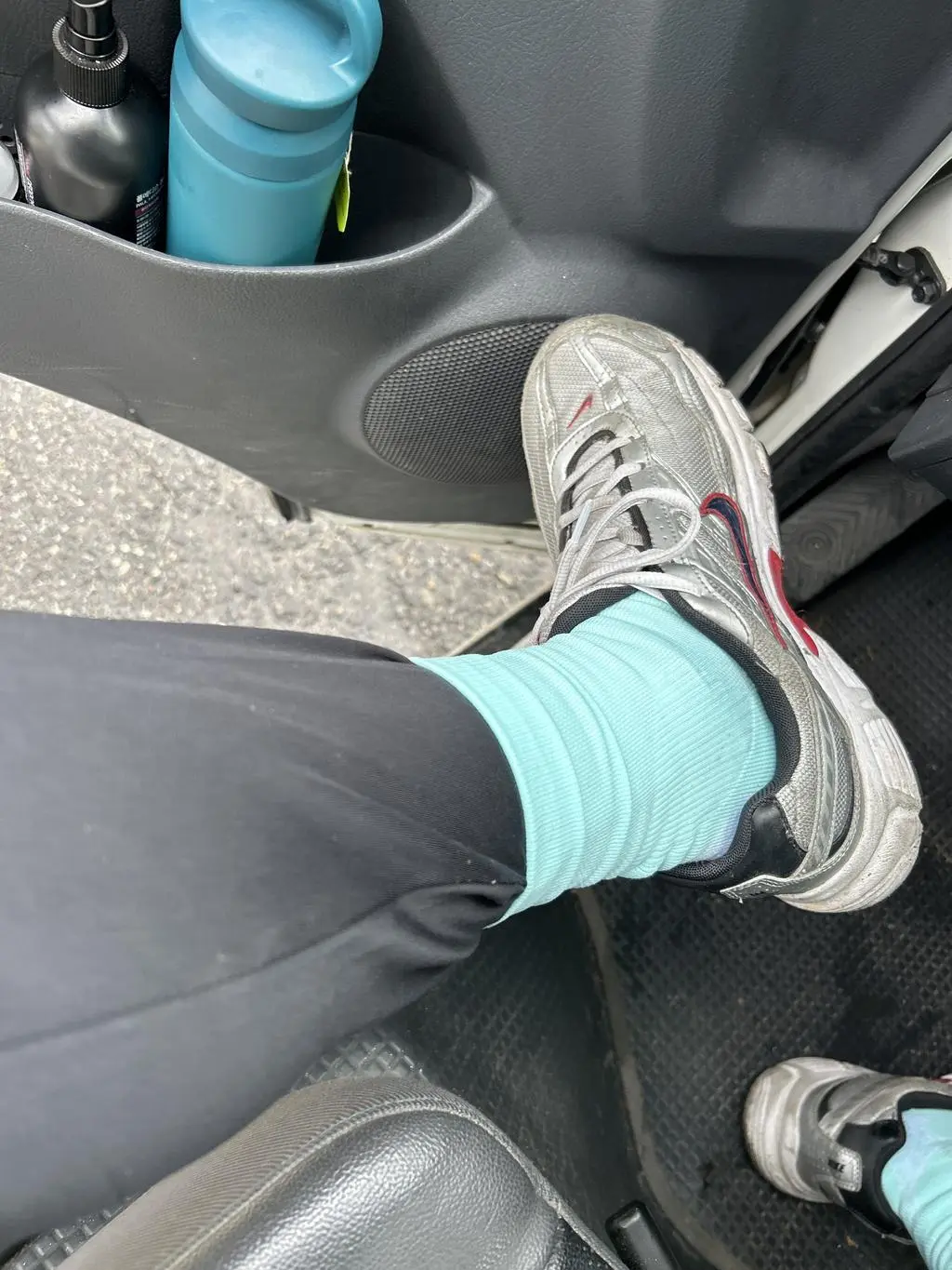 칼라도 이쁘고 착용감도 너무 좋네요. 재구매 합니당