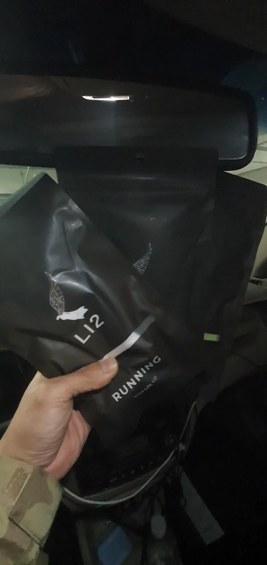 배송 정말 빠르네요^^ 아직 시착전이고 곧 시착해서 기대감으로 러닝해보고싶네요 