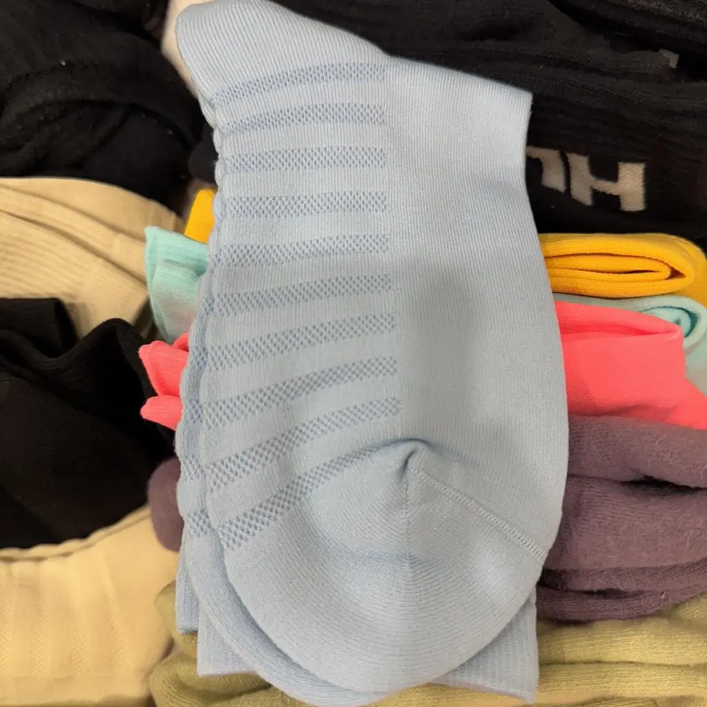 일반양말보다 사이즈가
