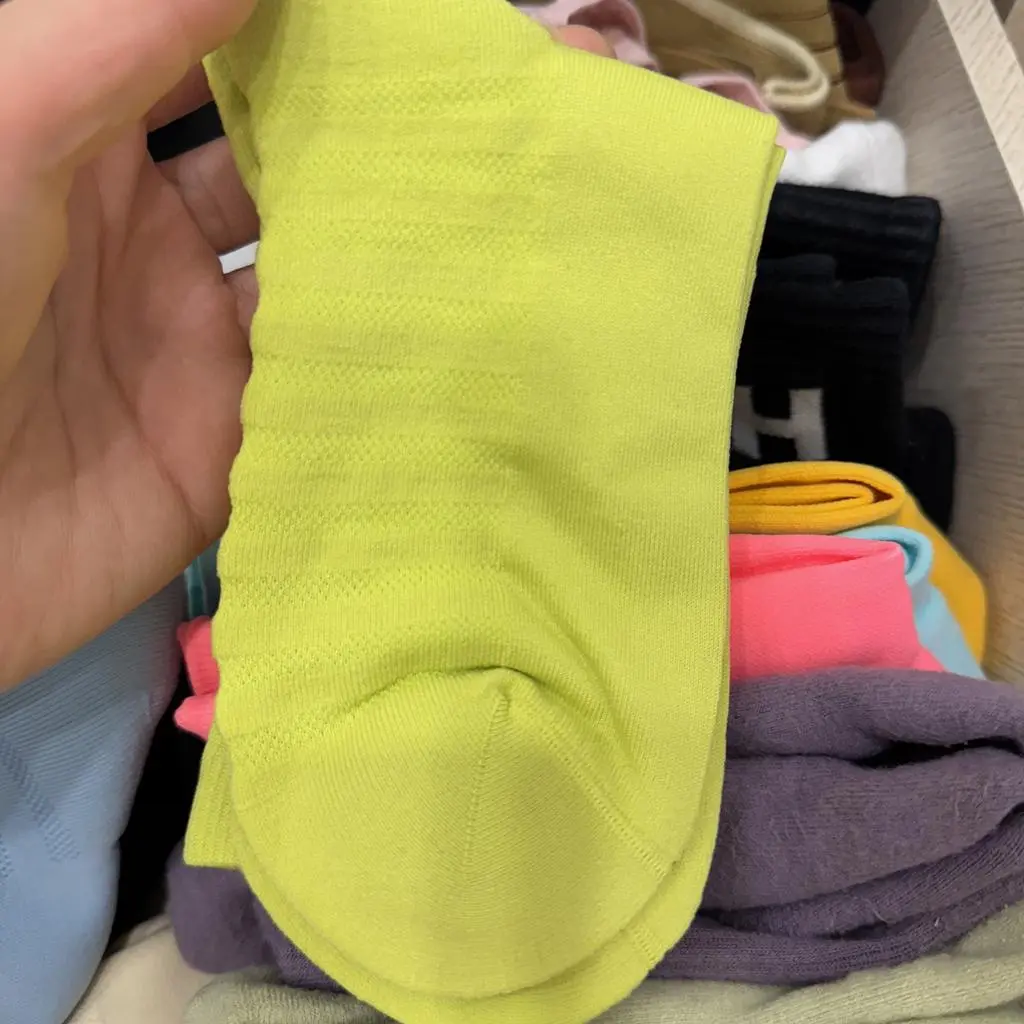 일반양말보다 사이즈가
